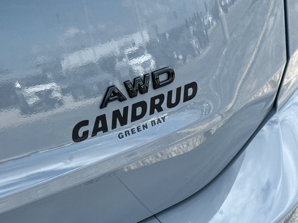 New 2026 Nissan Rogue Dark Armor AWD/4WD image 8