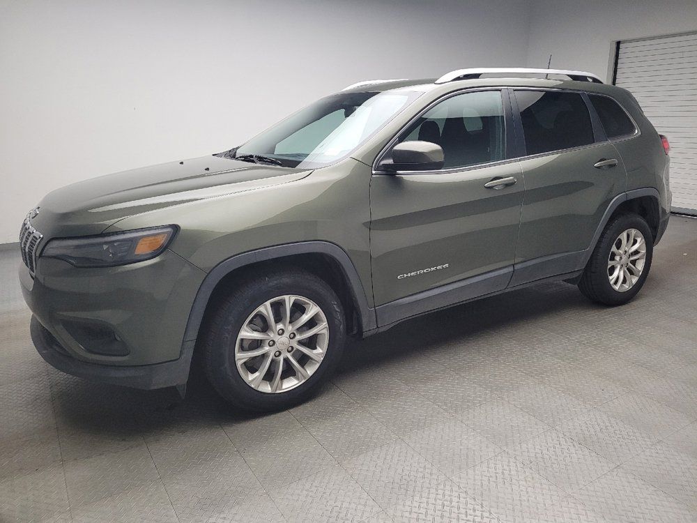 Used 2019 Jeep Cherokee Latitude w/ Popular Appearance Group FWD image 2