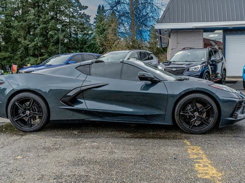 Used 2020 Chevrolet Corvette Stingray Coupe w/ 1LT image 17