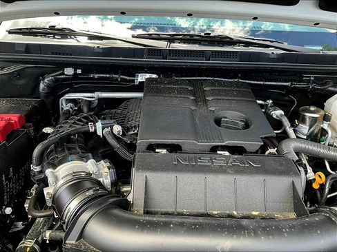 Used 2025 Nissan Frontier SV image 34