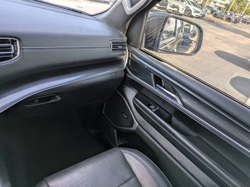 Certified 2022 Jeep Wagoneer Series I RWD image 13