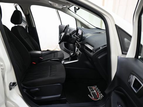 Used 2019 Ford EcoSport SE image 11