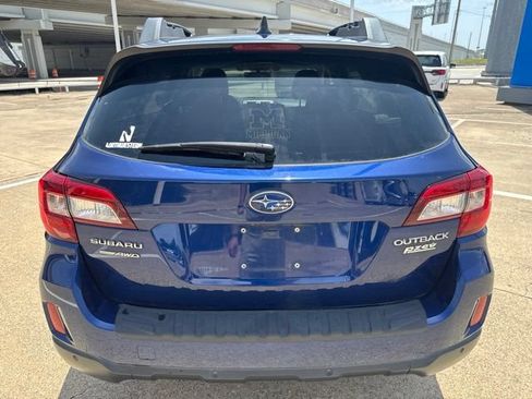 Used 2017 Subaru Outback 2.5i Limited AWD/4WD image 3