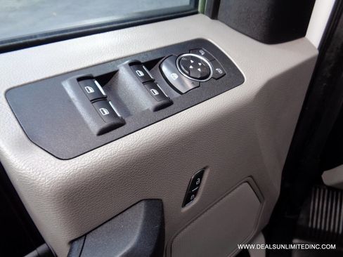 Used 2020 Ford F150 XL w/ Equipment Group 101A Mid AWD/4WD image 13