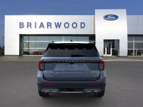 New 2026 Ford Explorer Active w/ Active Comfort Package AWD/4WD image 5