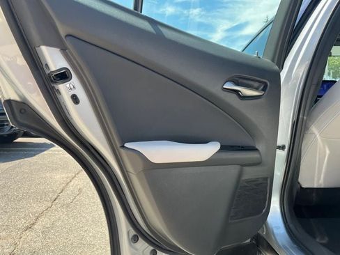 Used 2023 Lexus UX 250h AWD w/ Accessory Package (Z2) image 17
