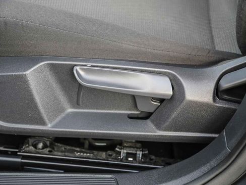 Used 2020 Volkswagen Jetta S image 26