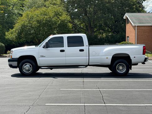 Used 2006 Chevrolet Silverado 3500 2WD Crew Cab image 2