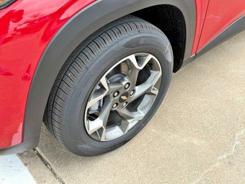 New 2026 Chevrolet Trax LT w/ Driver Confidence Package FWD image 10