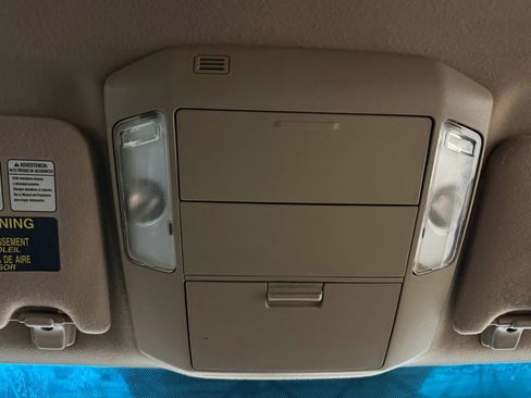 Used 2010 Toyota Tundra 4x4 Double Cab Long Bed image 33