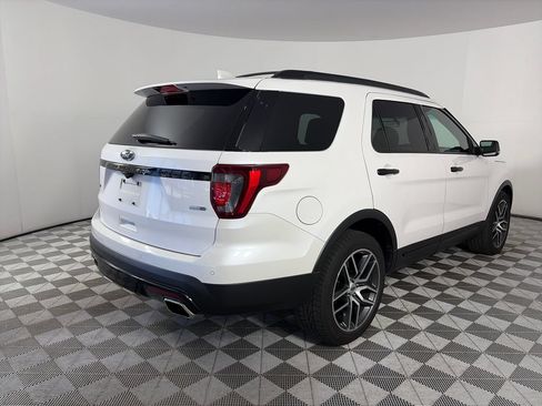 Used 2017 Ford Explorer Sport w/ Equipment Group 401A AWD/4WD image 7