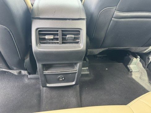 Used 2022 Ford Edge SEL AWD/4WD image 25