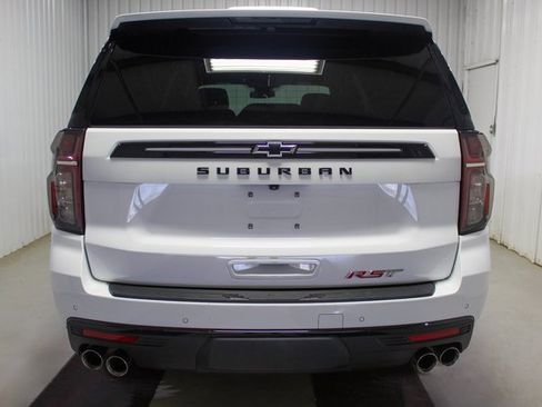 Used 2023 Chevrolet Suburban RST w/ Sport Performance Package image 5