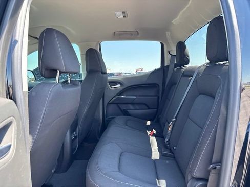 Used 2022 Chevrolet Colorado LT AWD/4WD image 18