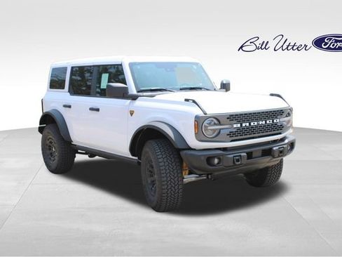 New 2026 Ford Bronco Badlands AWD/4WD image 2
