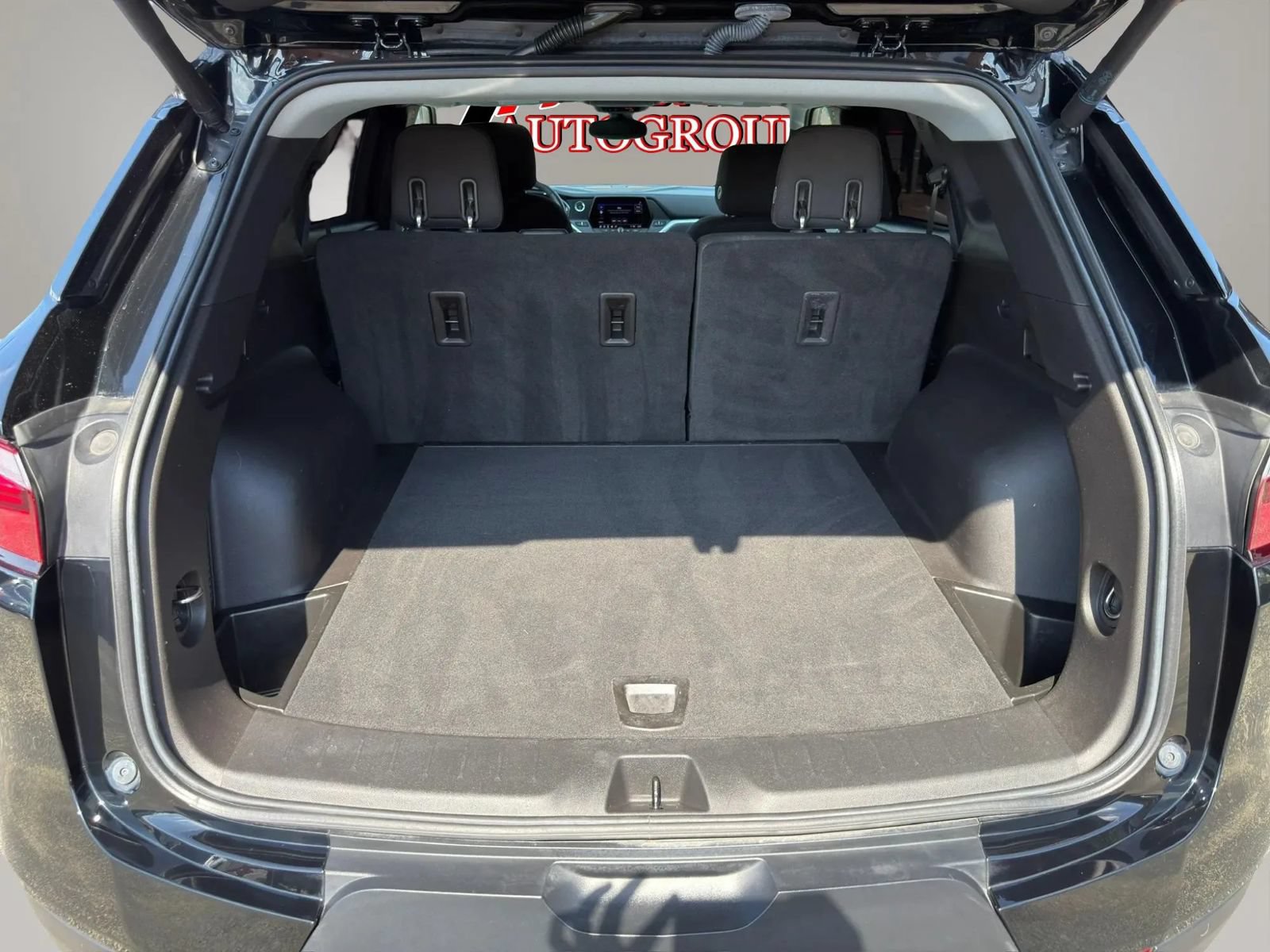 Used 2021 Chevrolet Blazer LT FWD image 17
