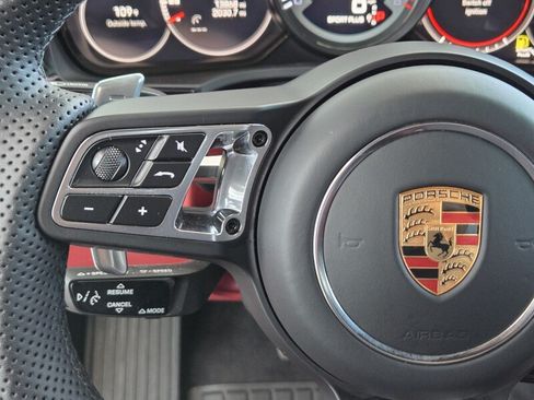 Used 2022 Porsche Cayenne Turbo AWD/4WD image 27