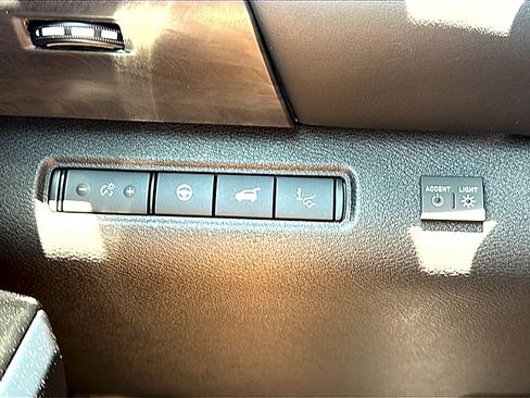 New 2026 Nissan Pathfinder Platinum w/ Accent Package AWD/4WD image 27