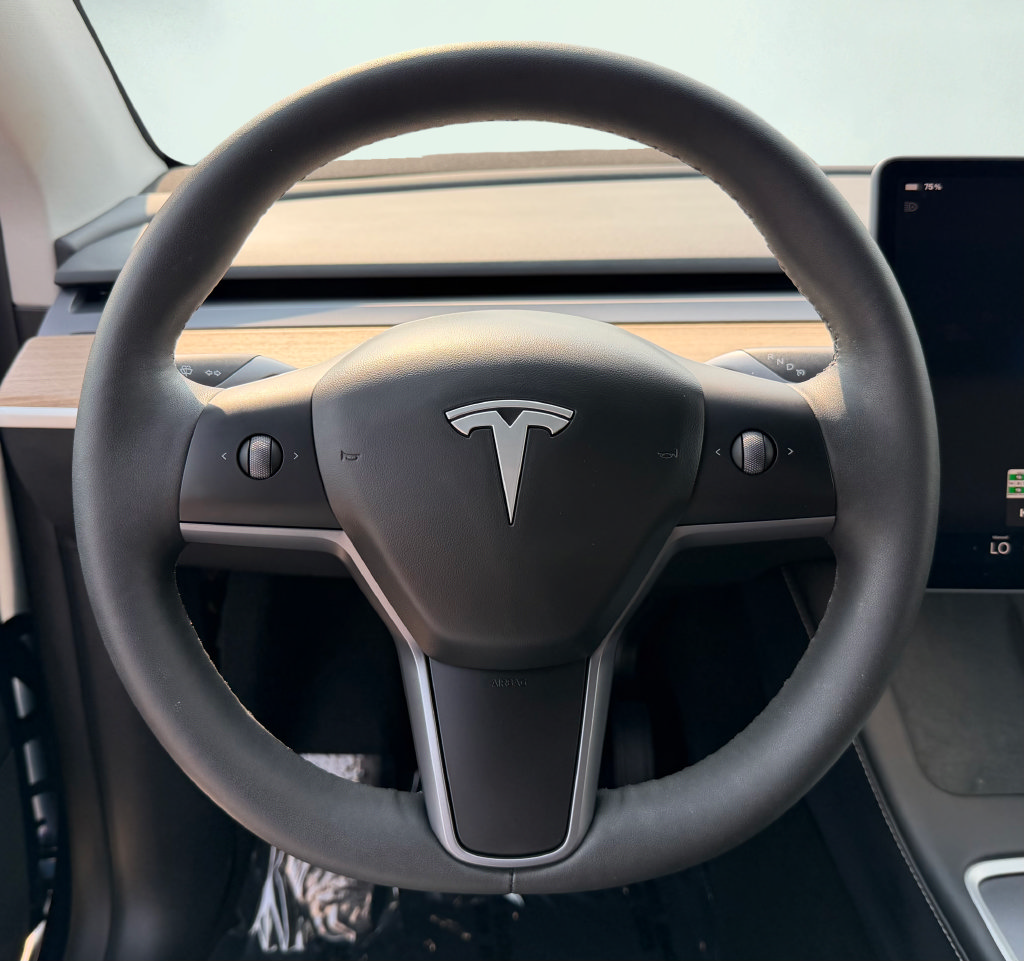 Used 2021 Tesla Model 3 Standard Range Plus RWD image 19