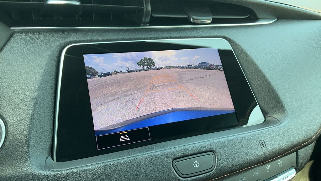Used 2021 Cadillac XT4 Premium Luxury FWD image 8