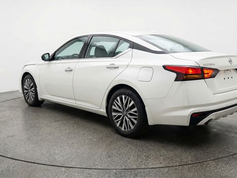 Used 2025 Nissan Altima 2.5 SV image 6