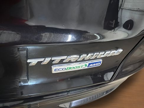 Used 2020 Ford Fusion Titanium AWD/4WD image 9