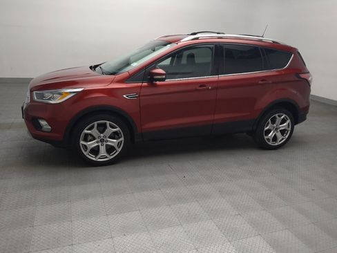 Used 2018 Ford Escape Titanium FWD image 2
