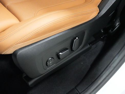 Used 2024 BMW X3 xDrive30i w/ Premium Package w/ZPA image 33