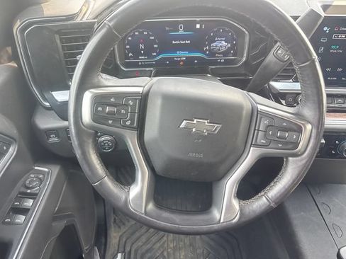 Used 2022 Chevrolet Silverado 1500 RST AWD/4WD image 17