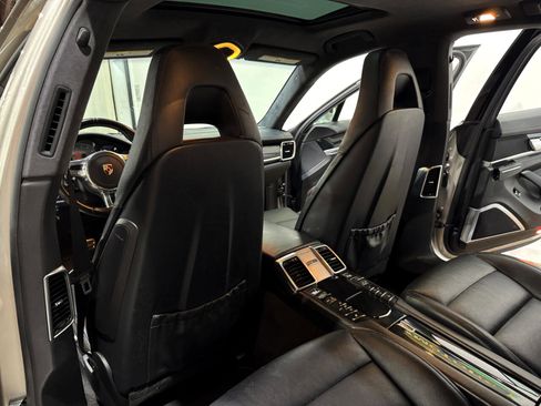 Used 2013 Porsche Panamera GTS image 16