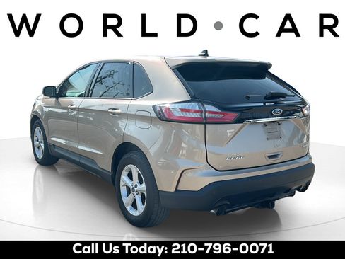 Used 2020 Ford Edge SE FWD image 5