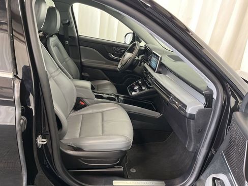 Used 2022 Lincoln Corsair AWD w/ Equipment Group 101A image 19