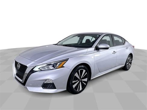 Used 2022 Nissan Altima 2.5 SV image 1
