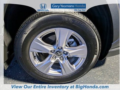 Used 2025 Toyota RAV4 XLE w/ Convenience Package FWD image 14