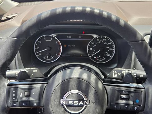 Used 2022 Nissan Rogue SL w/ SL Premium Package FWD image 30