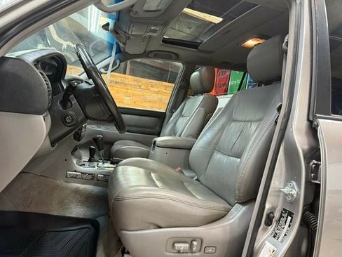 Used 2006 Toyota Land Cruiser AWD/4WD image 20
