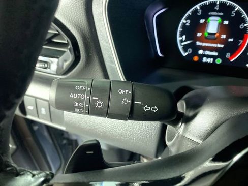 Used 2024 Honda Pilot Touring image 15