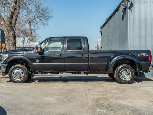 Used 2011 Ford F350 Lariat w/ Lariat Ultimate Pkg image 3