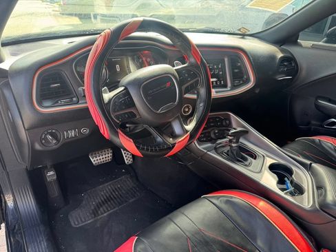 Used 2019 Dodge Challenger GT w/ Blacktop Package RWD image 5