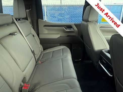 Used 2025 GMC Sierra 1500 SLT w/ SLT Premium Package AWD/4WD image 13
