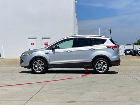 Used 2016 Ford Escape Titanium AWD/4WD image 3