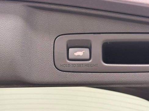 Used 2018 Honda CR-V Touring image 38