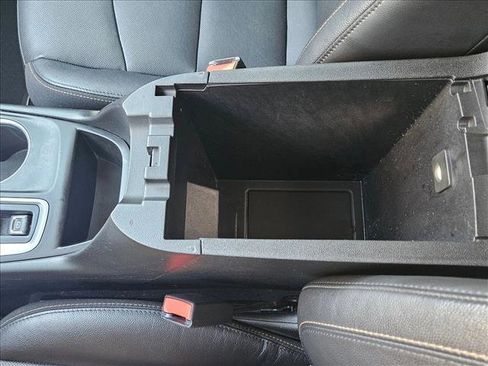 Used 2020 Chevrolet Equinox LT w/ Sport Edition image 15