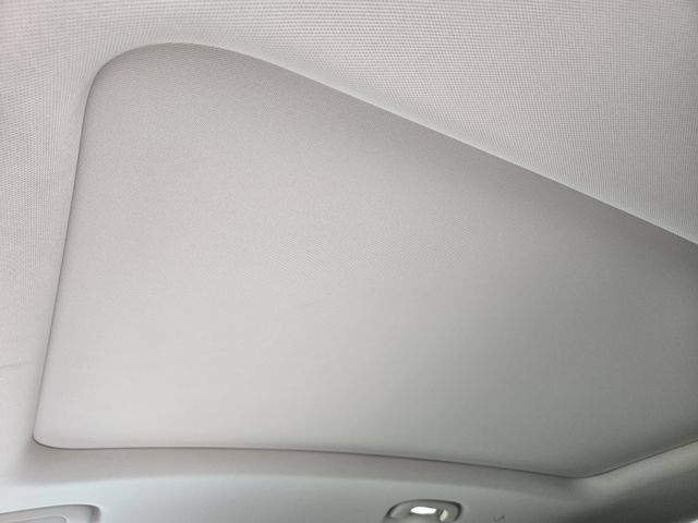 Used 2023 Buick Envision Avenir FWD image 25
