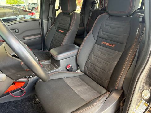 Used 2023 Nissan Frontier Pro-X w/ Pro Convenience Package RWD image 11