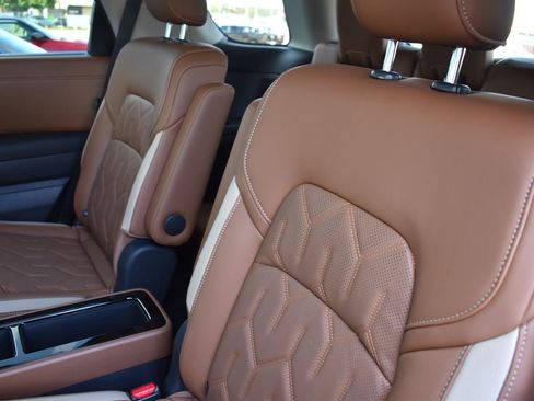 New 2026 Nissan Pathfinder Platinum FWD image 55