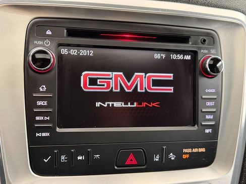 Used 2017 GMC Acadia Limited SLT image 24