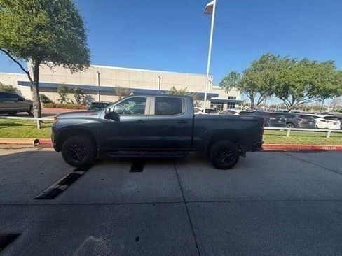 Used 2021 Chevrolet Silverado 1500 Custom Trail Boss w/ Safety Confidence Package image 2