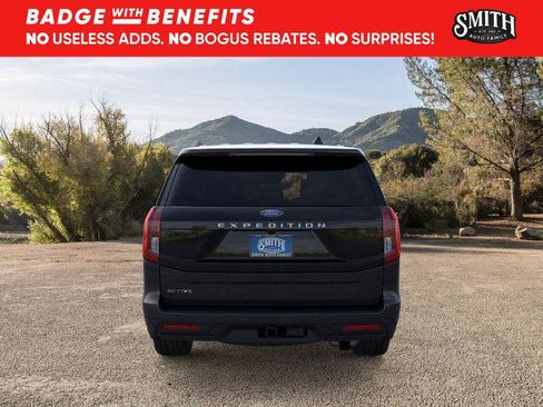 New 2025 Ford Expedition Active RWD image 6