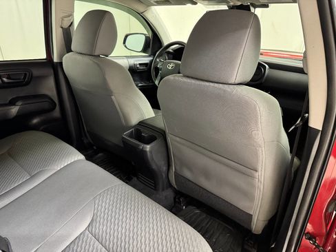 Used 2021 Toyota Tacoma SR5 image 29